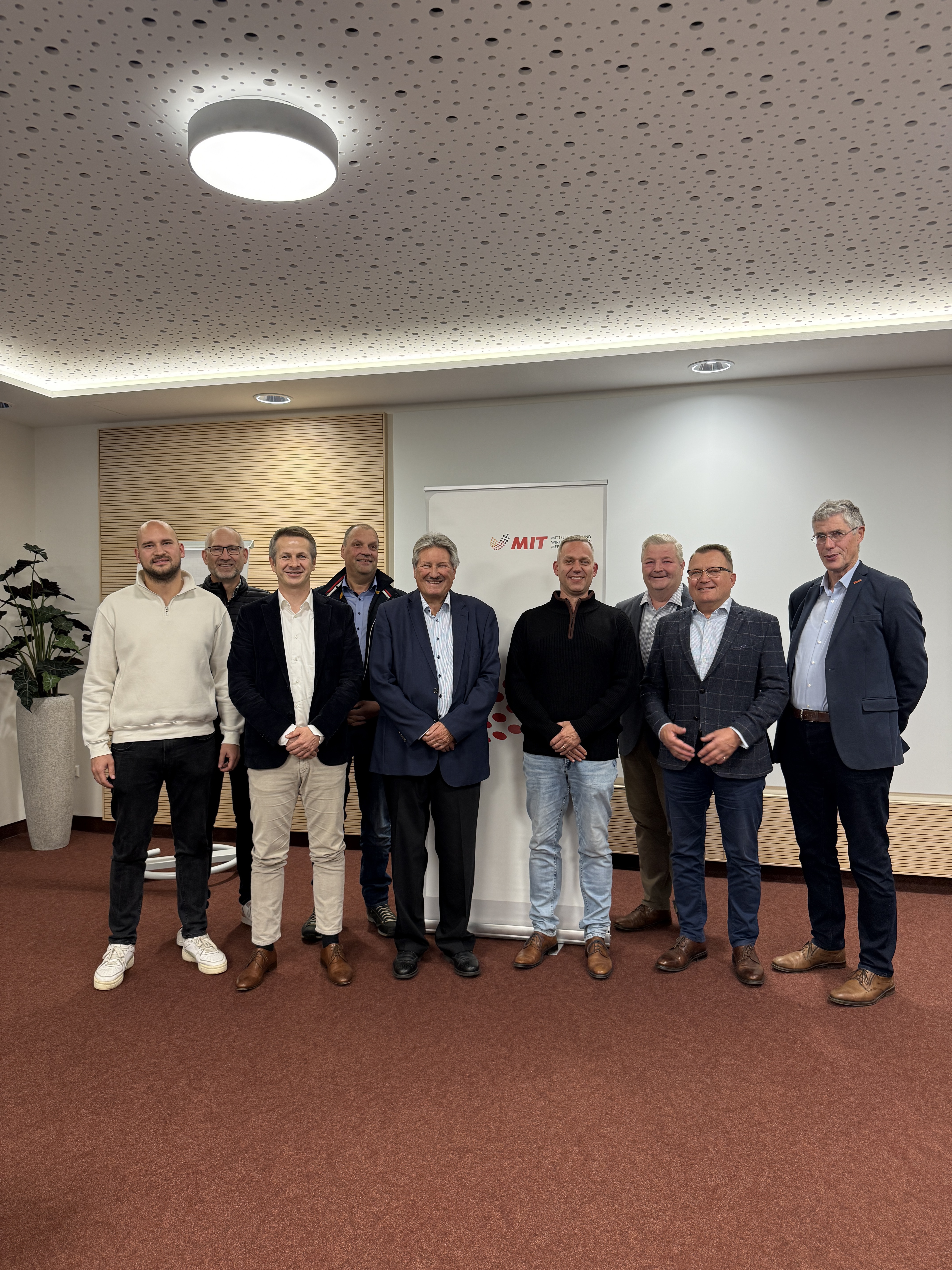 Der neugew�hlte MIT Kreisvorstand.