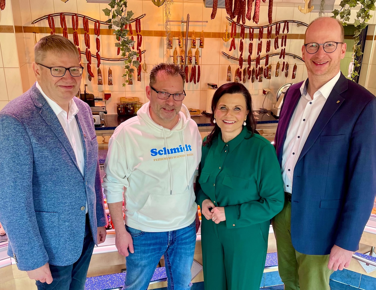 Vl.: Gerd Husmann, Michael Schmidt, Gitta Connemann und Jens Willerding
