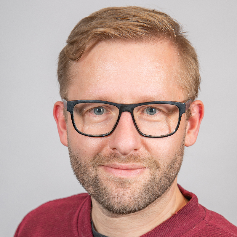  Alexander M�ller