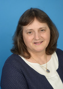  Monika Dhnen