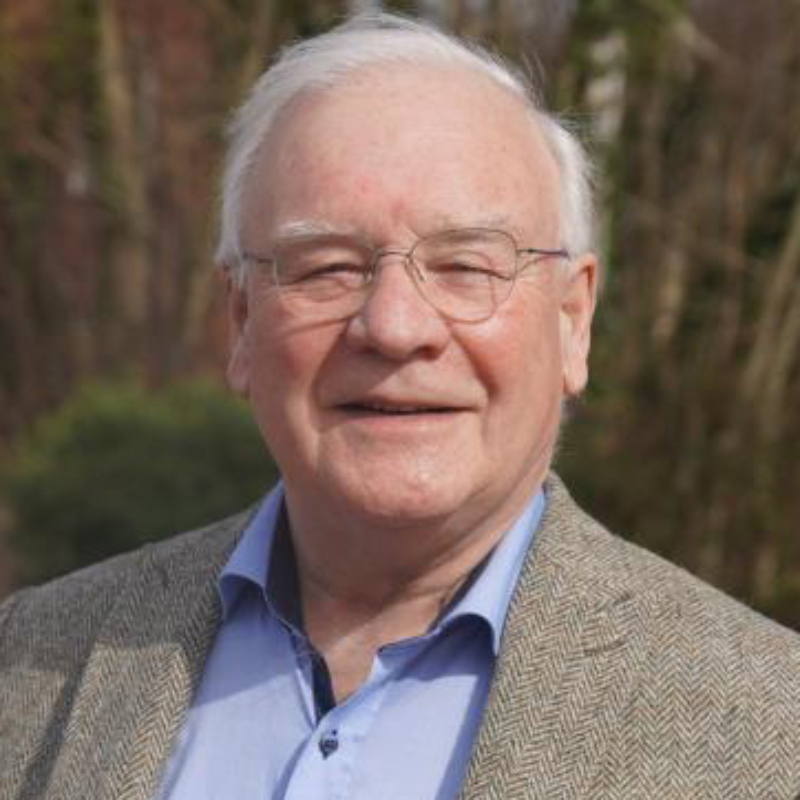  Bernd Busemann