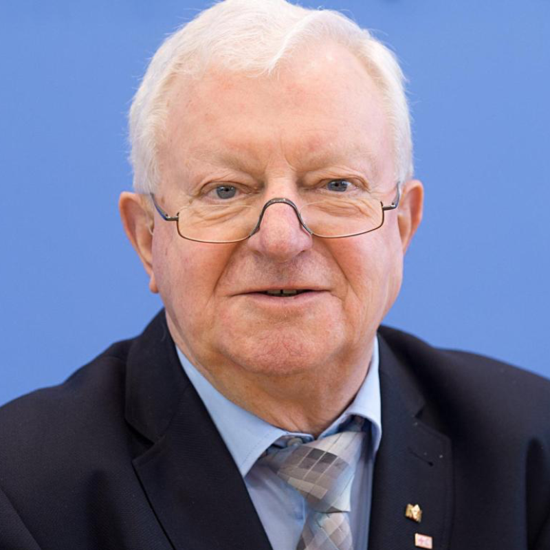Dr.  Rudolf Seiters